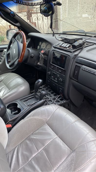 Jeep Grand Cherokee Overlanding quadra drive