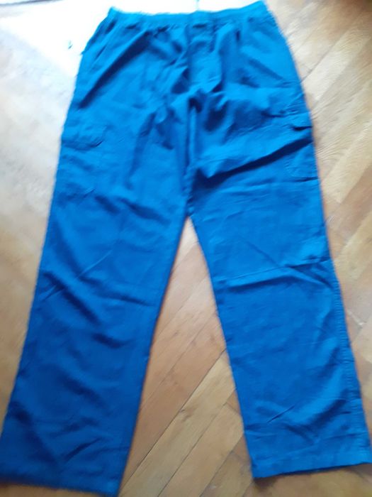 Pantaloni  barbatesti mărime 50