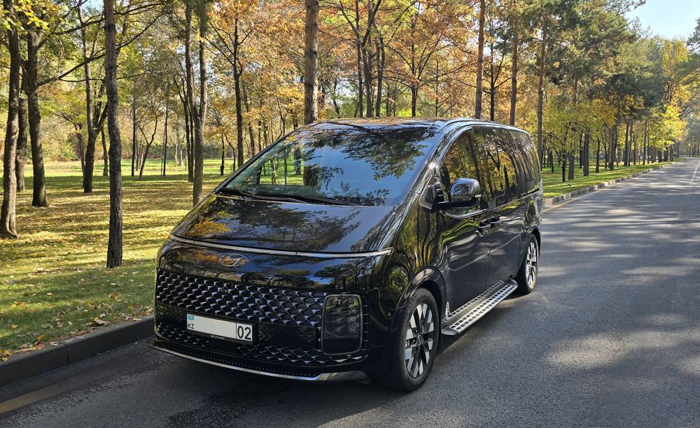Hyundai Staria 2025 год 9 мест — аренда с водителем в Алматы и области