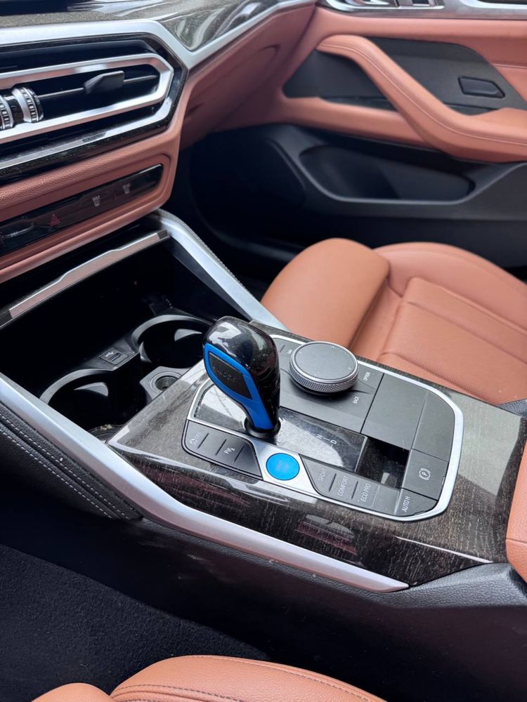 BMW i4 e-drive 40 M paket 2023