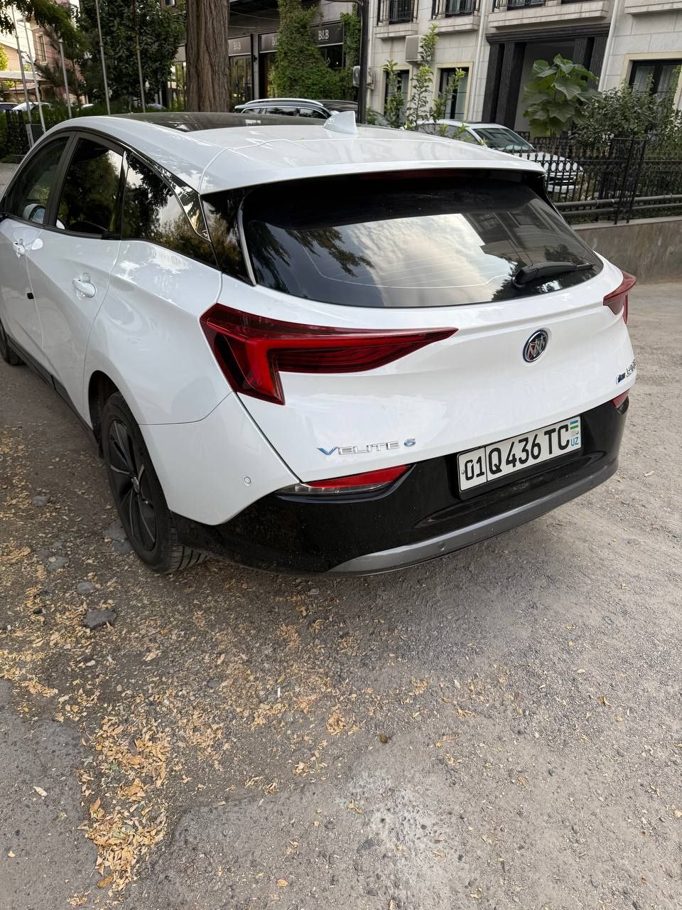 Продаю свое авто Buick velite 6