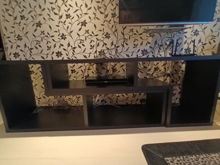 Масивен ТВ шкаф цвят венге