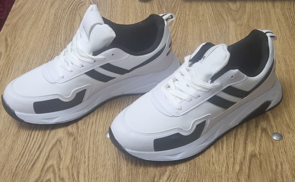 Pantofi noi Daxtors Nr 41