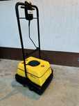 Masina de spalat pardoseli (frecat-aspirat) KARCHER BR400