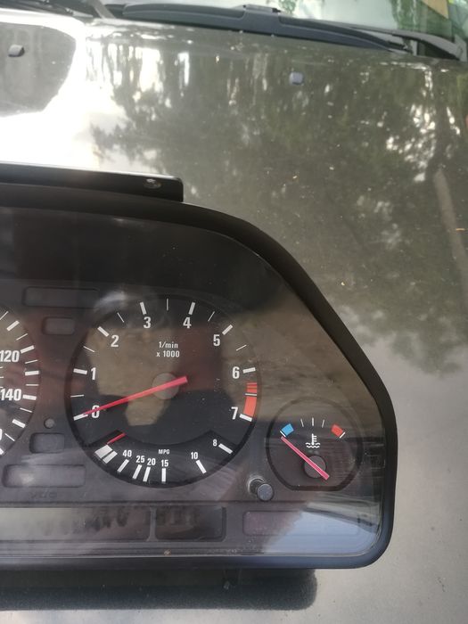 Табло от бмв е34 540 94г
