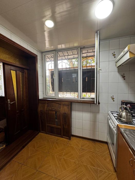 Срочно продаётся квартира 3/2/5 ор-р гостиница Россия/ 77 серия