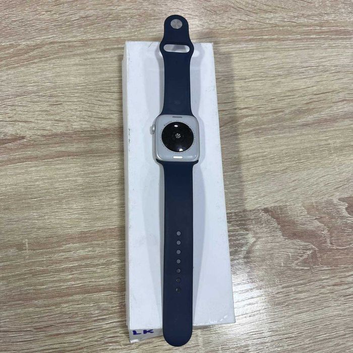 C32 / Смарт часы Apple Watch SE 2 44mm /sk152113