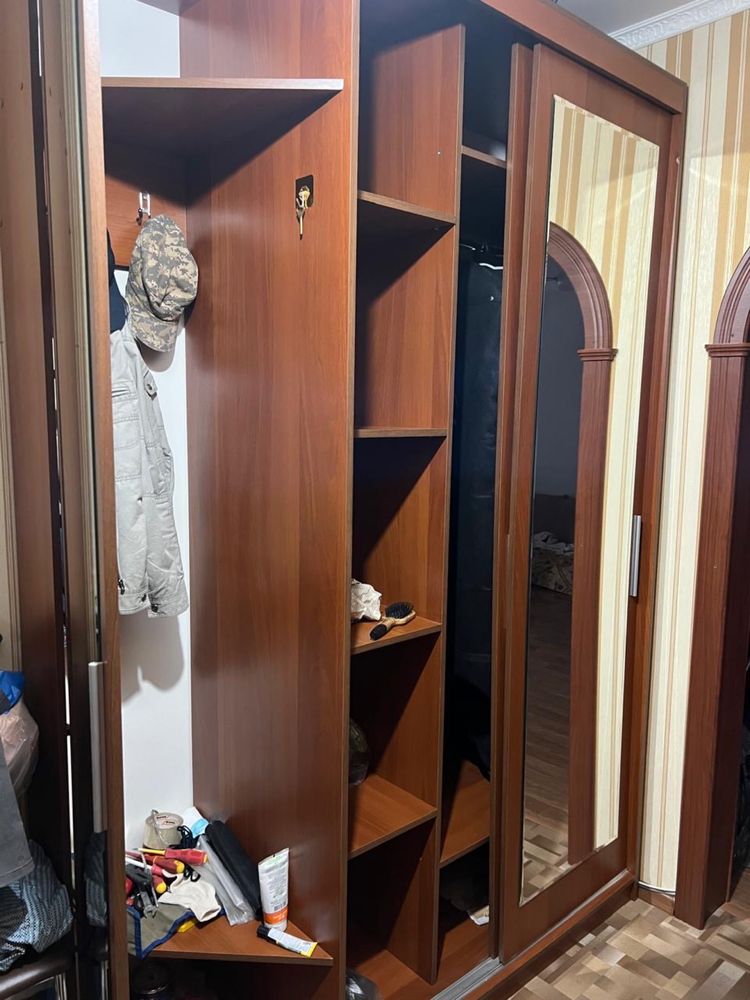 Шкаф для прихожей