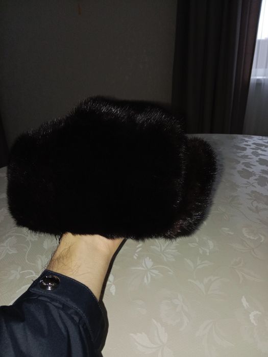 Продам норковою шапку.