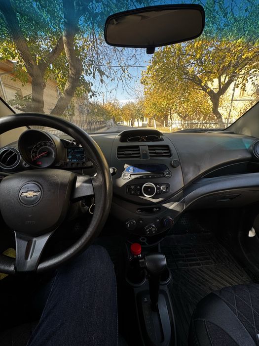 Chevrole Spark 2015    хорошее состояние