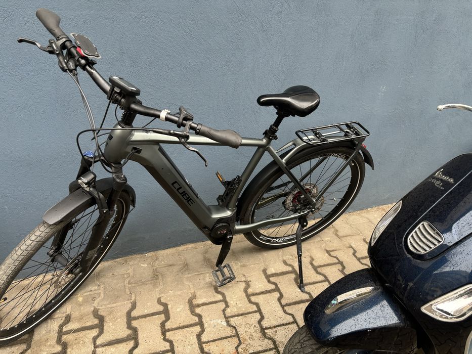 Bicicleta electrica CUBE .2021 625 motor