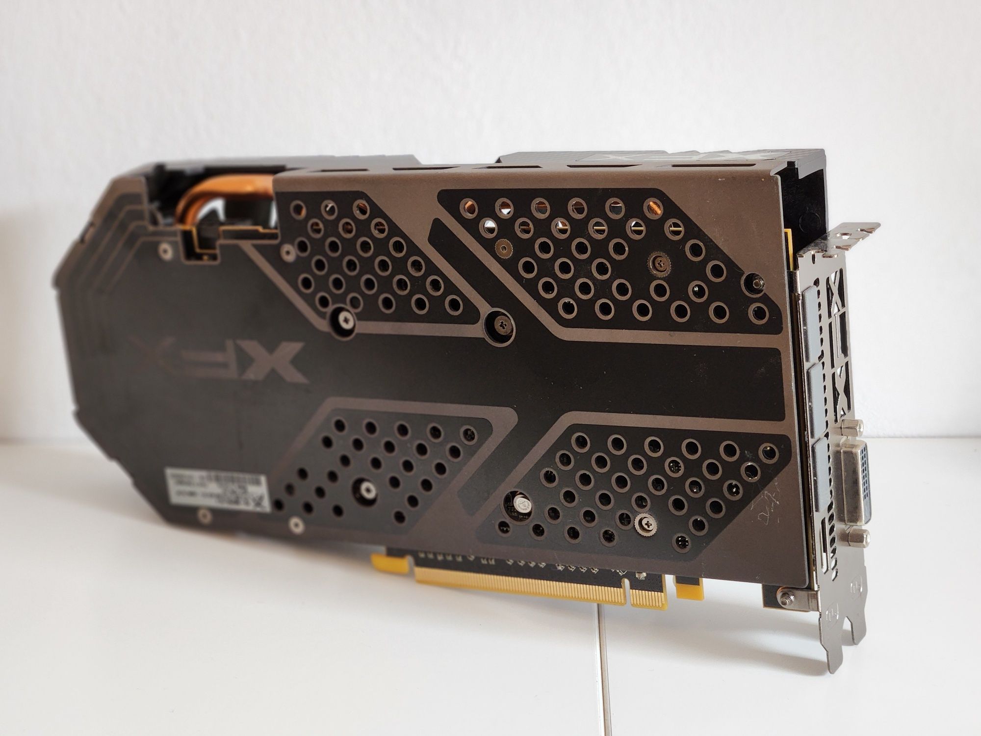 *LOT | 32 bucăți | AMD RX 580 XFX 8GB