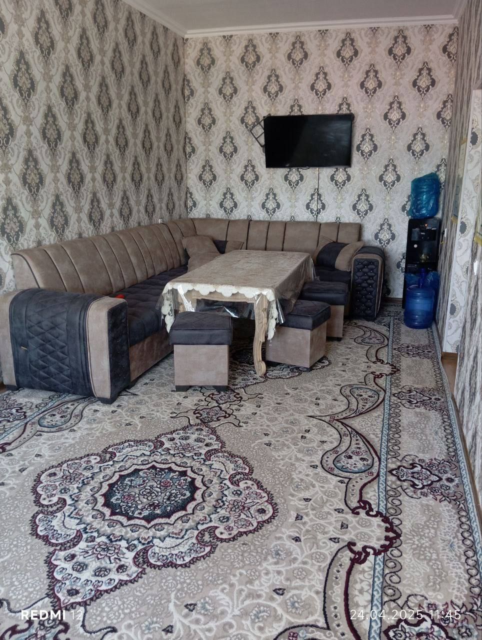 3 xonaliy dom sotiladi