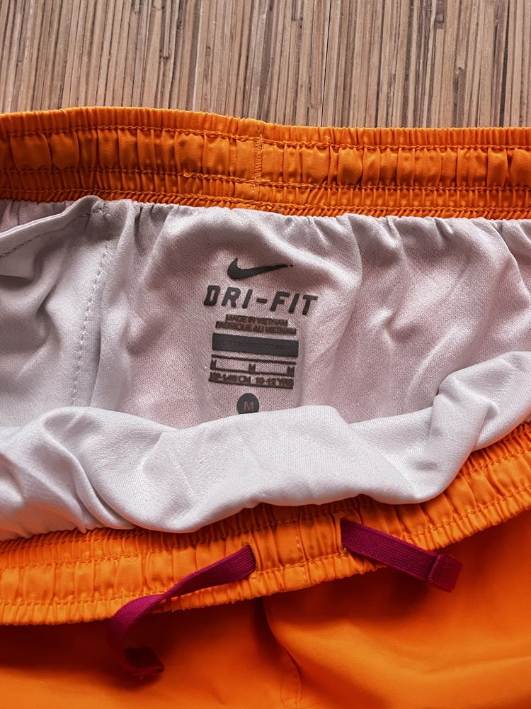 Спортни къси гащи Nike