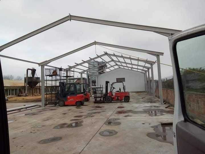 фирма Cherkezov&son предлага метални халета и навеси