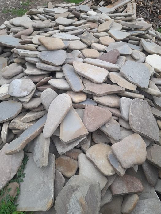 Piatră vând urgent