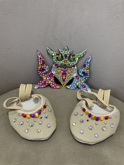 Коронка на пучок и полу чешки гимнастика гимнастический гимнастка