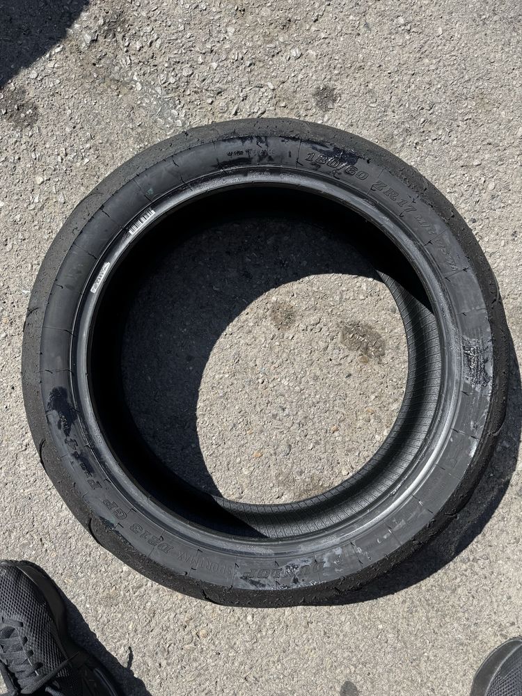 Dunlop d213 GP PRO 4 180/60-17