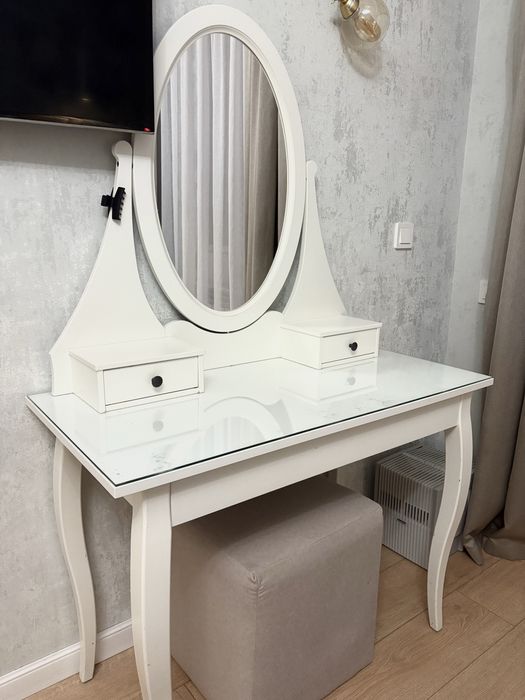 Туалетный стол от Икеа