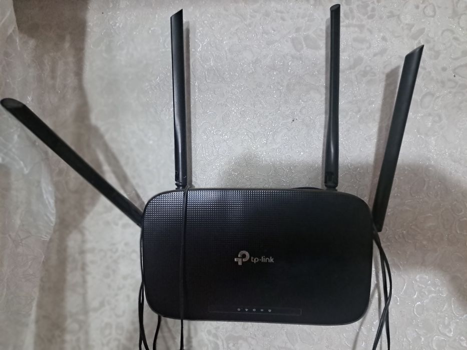 Продам tp- link роутр