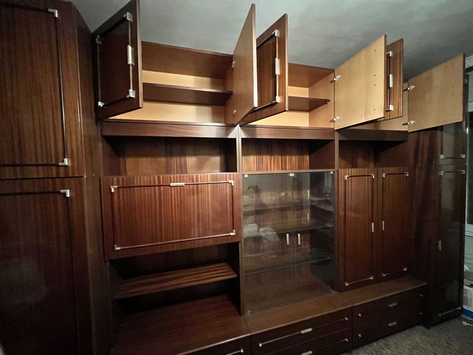 Ретро дървена секция в отлично състояния - гр. София