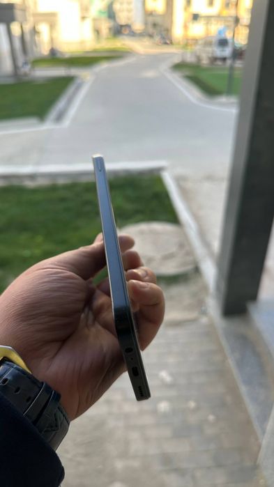 Xonor X7C telefoni sotiladi.