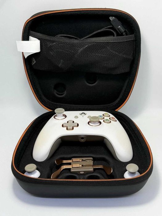 ТОП Геймърски контролер PowerA Fusion Pro за Xbox One, бял