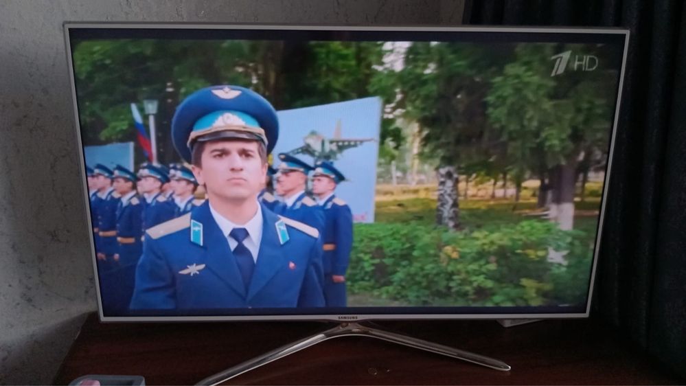 Продам телевизор, есть функция смарт