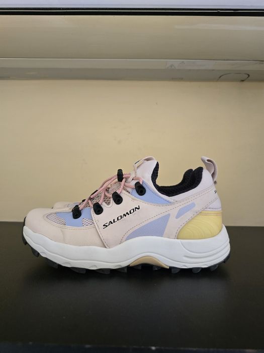 Обувки Salomon .