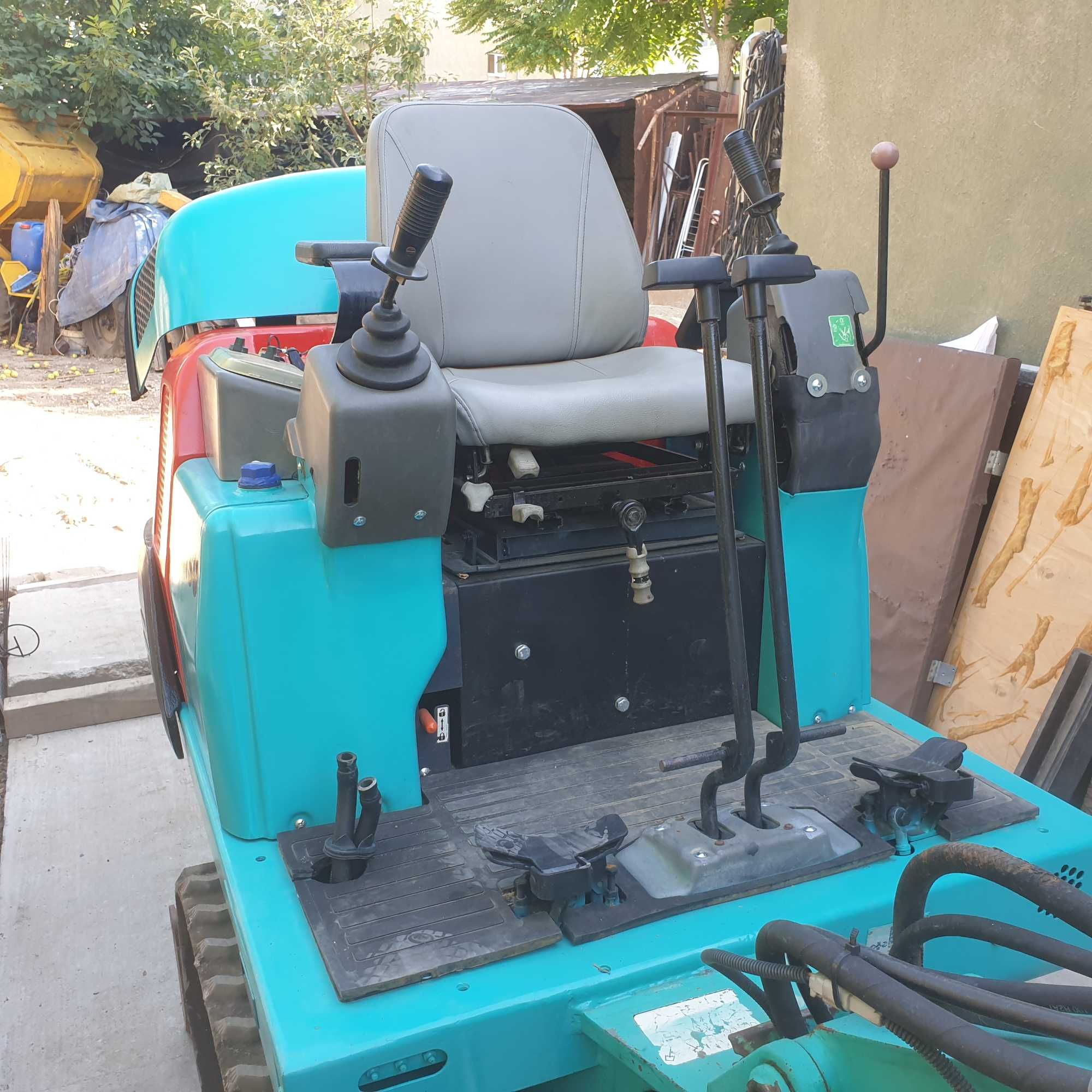 Miniexcavator Komatsu 1.5 T