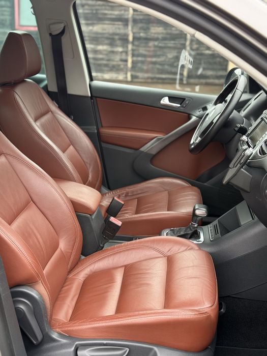 Vw Tiguan 4x4•Euro 5•DSG•Piele•Xenon•Panormaic