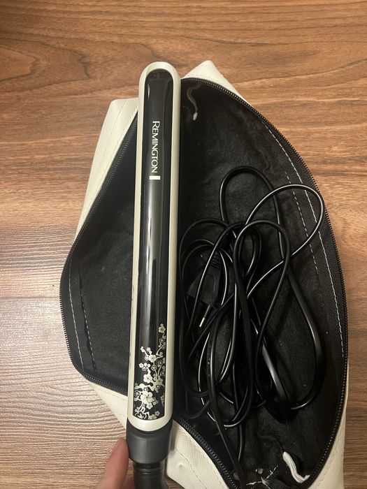 Placa de indreptat parul Remington, model S9500