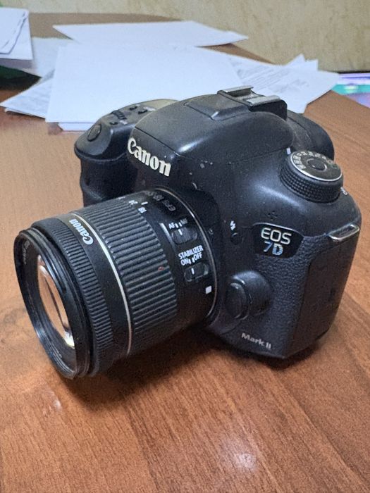 Фотоапарат Canon 7D mark 2
