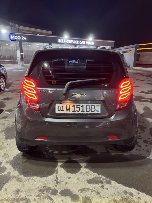 Продаю Spark свой