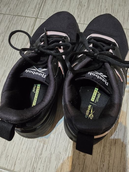 Adidasi/pantofi sport dama Reebok 38.5