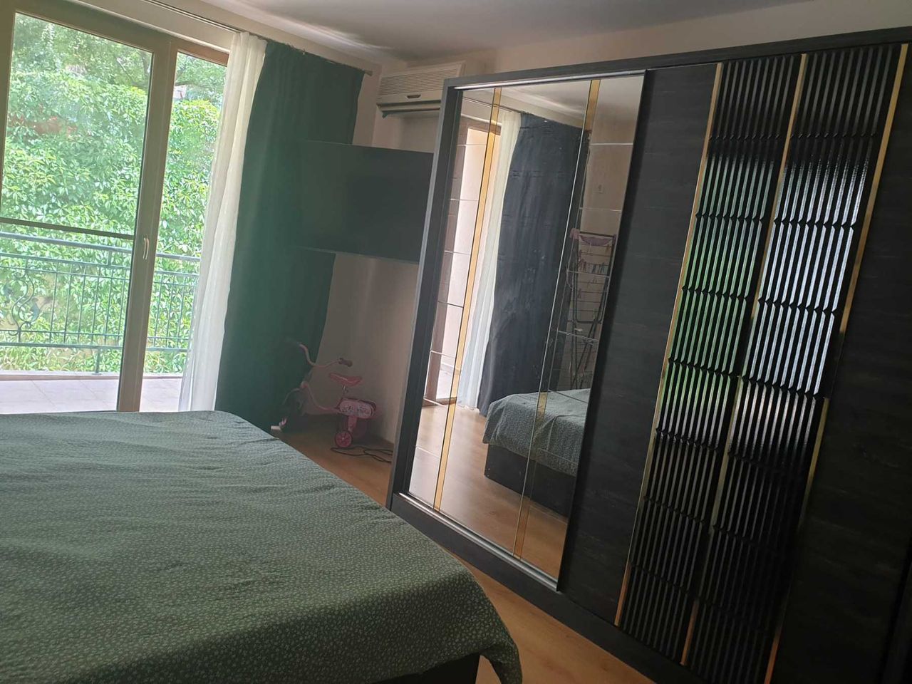 Продава се Тристаен апартамент в Търговище, Център - 107 кв.м за 1496 €/кв.м - Снимка #16