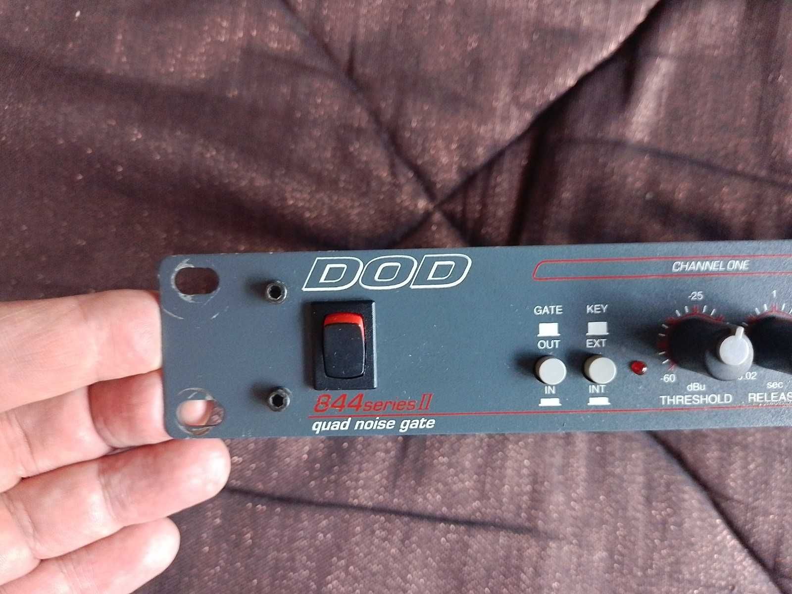 DOD 844 Series II Quad Noise Gate / 4 канално шумопотискащо устройство