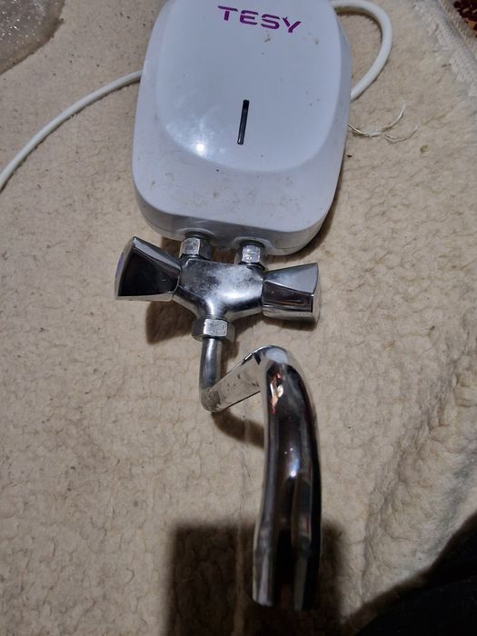 Проточен Бойлер Tesy