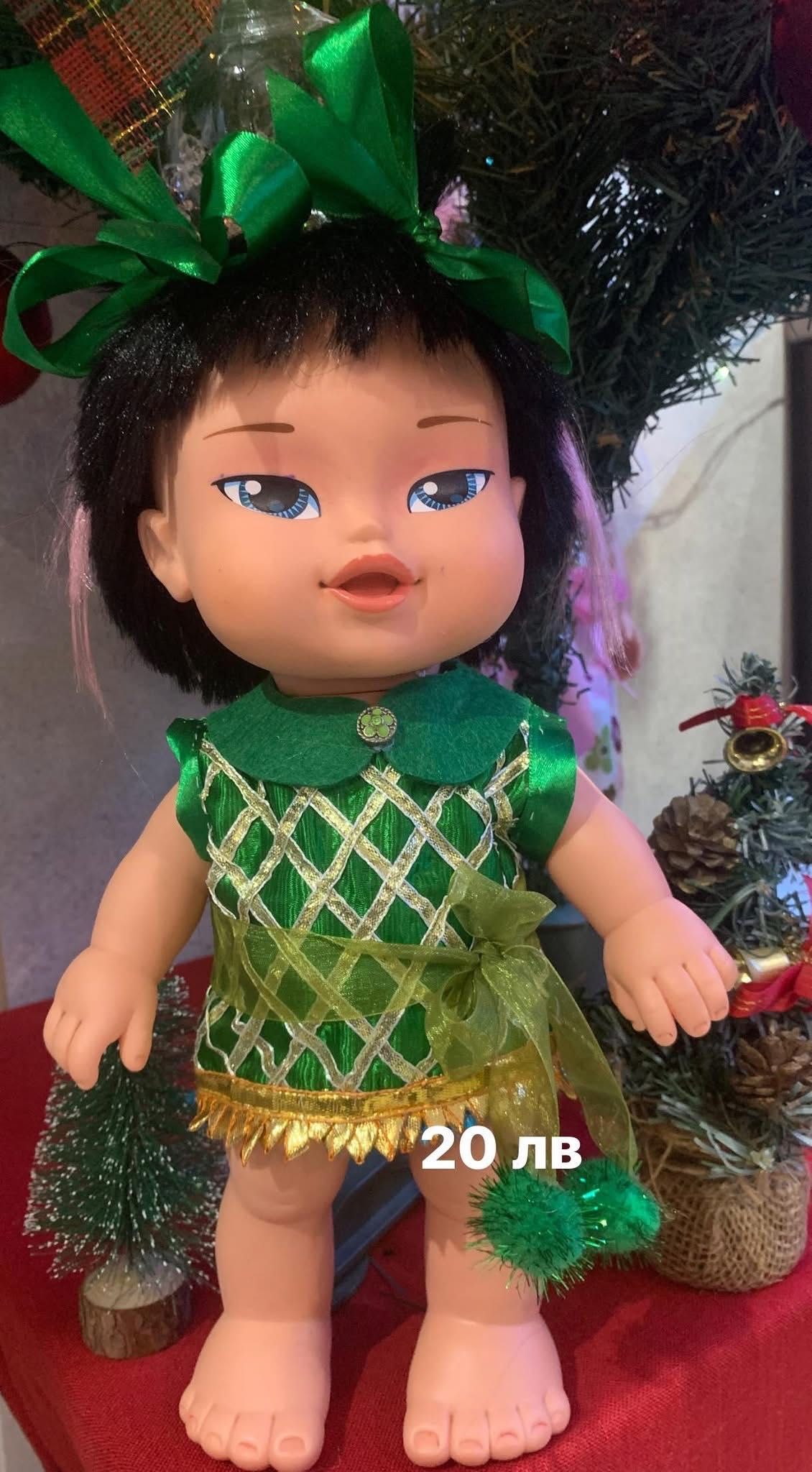 Продавам играчки, кукли.