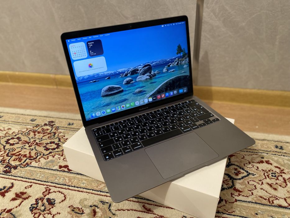 Ноутбук  Макбук MacBook Air M1 батарея 93/цикл 104