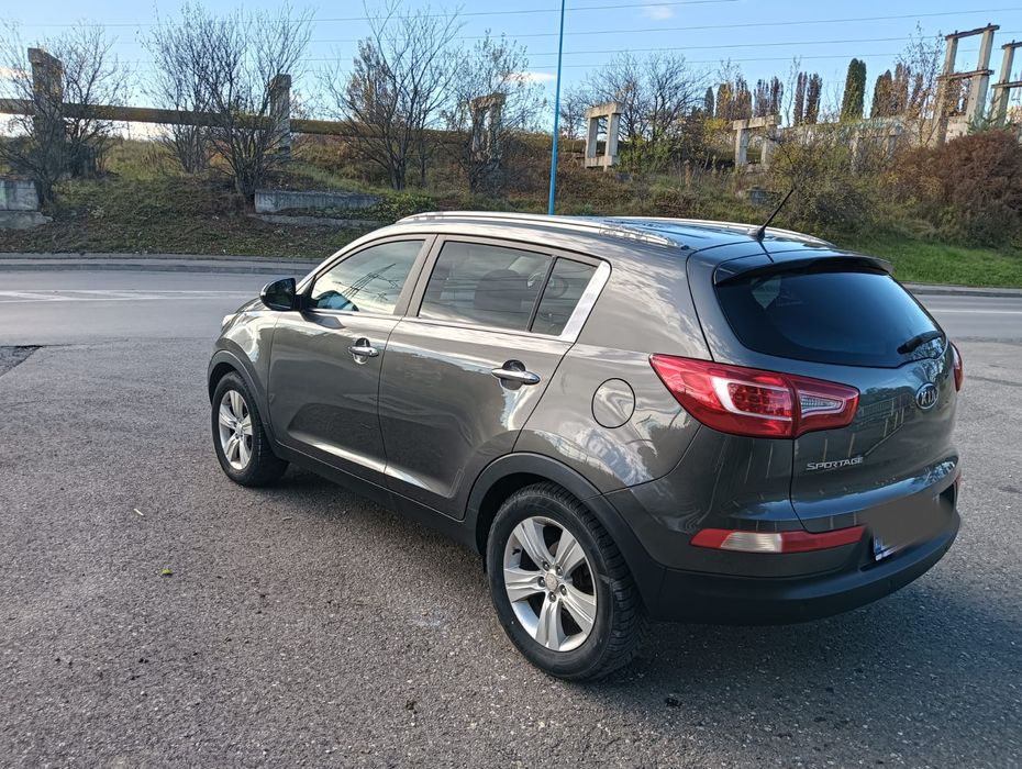 Vând Kia sportage 2012 1.7 Diesel 10.000 euro