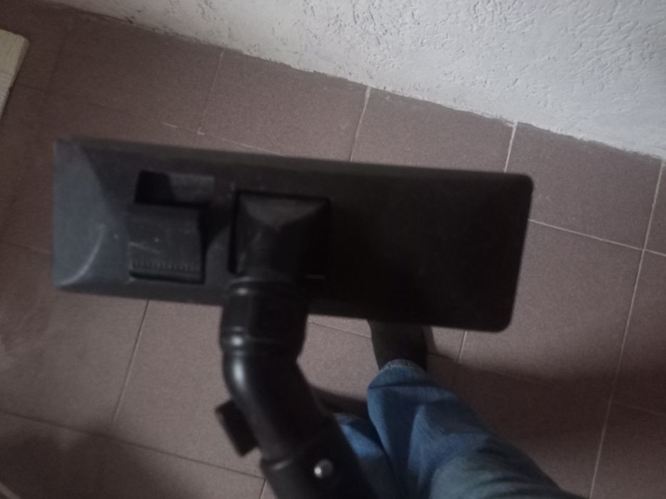 Продам щётку от пылесоса соединенную  с трубой