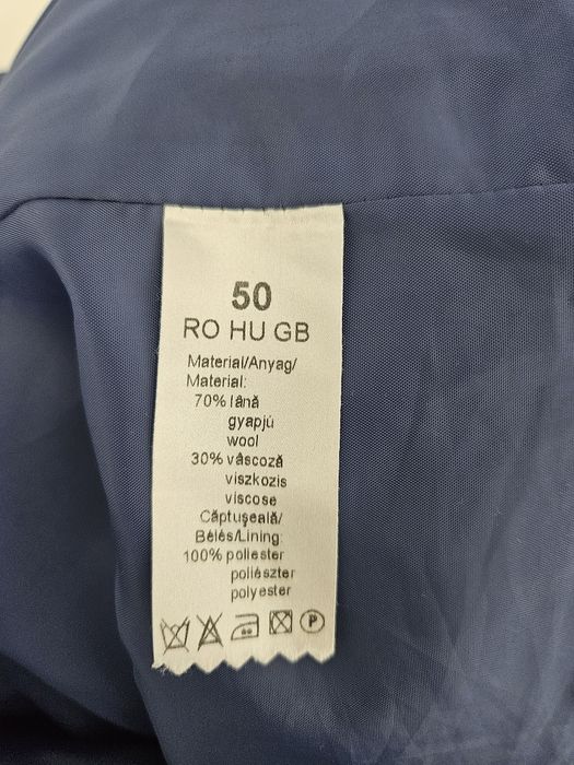 Vand costum elegant ,mire /naș