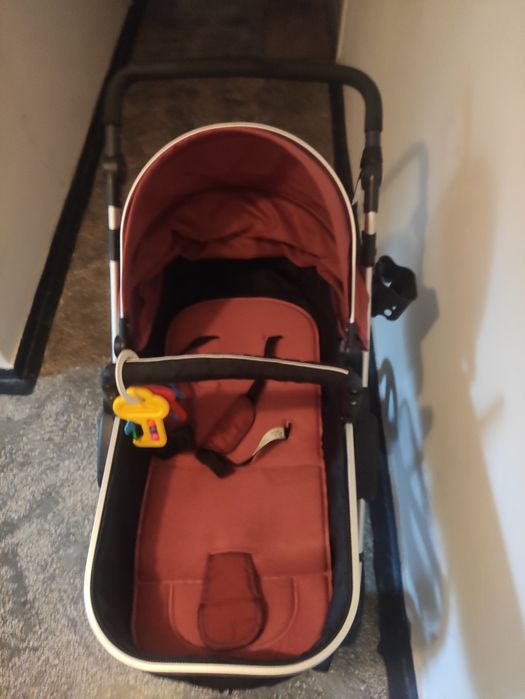 Cărucior pliabil pentru copii  3 in 1