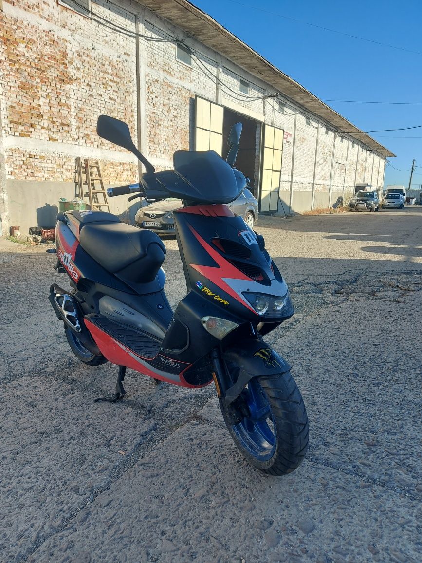 Aprilia sr 50 на части