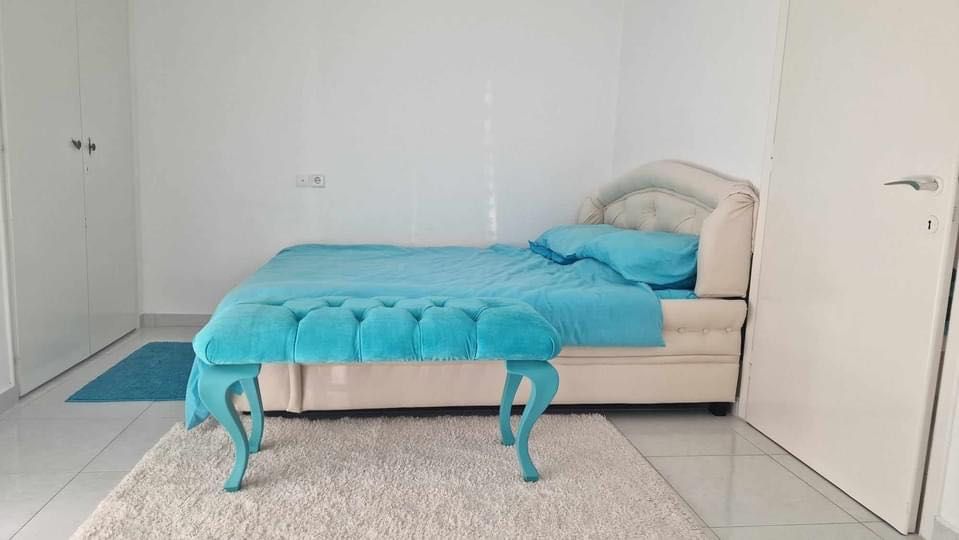 Продава се Едностаен апартамент в София, Център - 32 кв.м за 2125 €/кв.м - Снимка #4