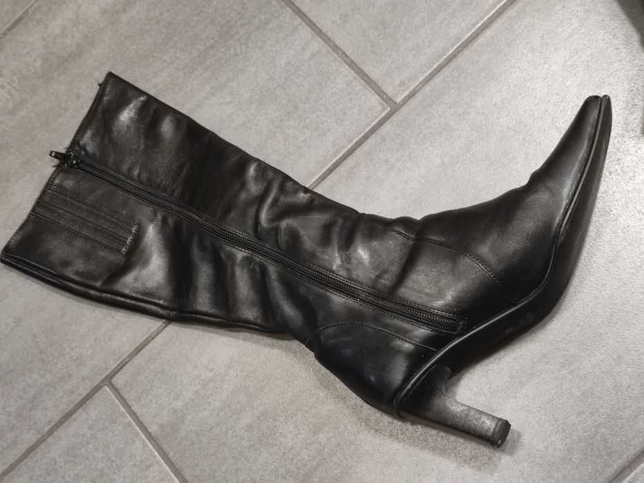 Италиански Кожени Ботуши 38 / Боти / Обувки
