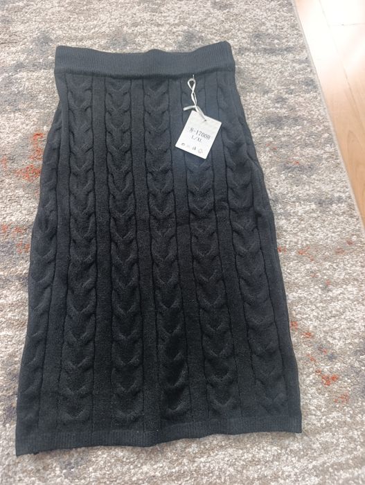 Дамска вълнена пола