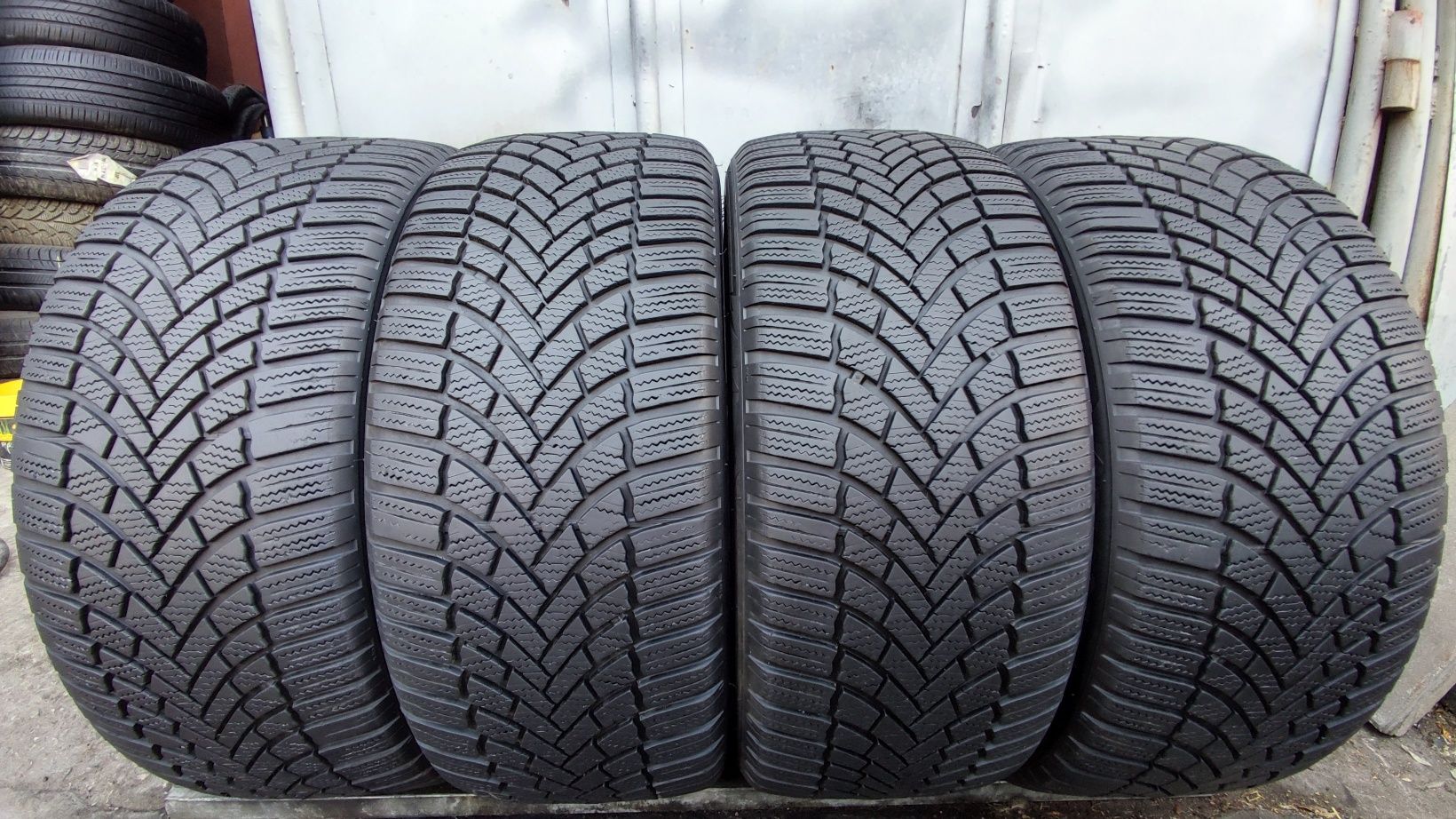 4бр. зимни гуми 235/45/18 Bridgestone Blizzak LM005
dot23 
7mm
Добро с
