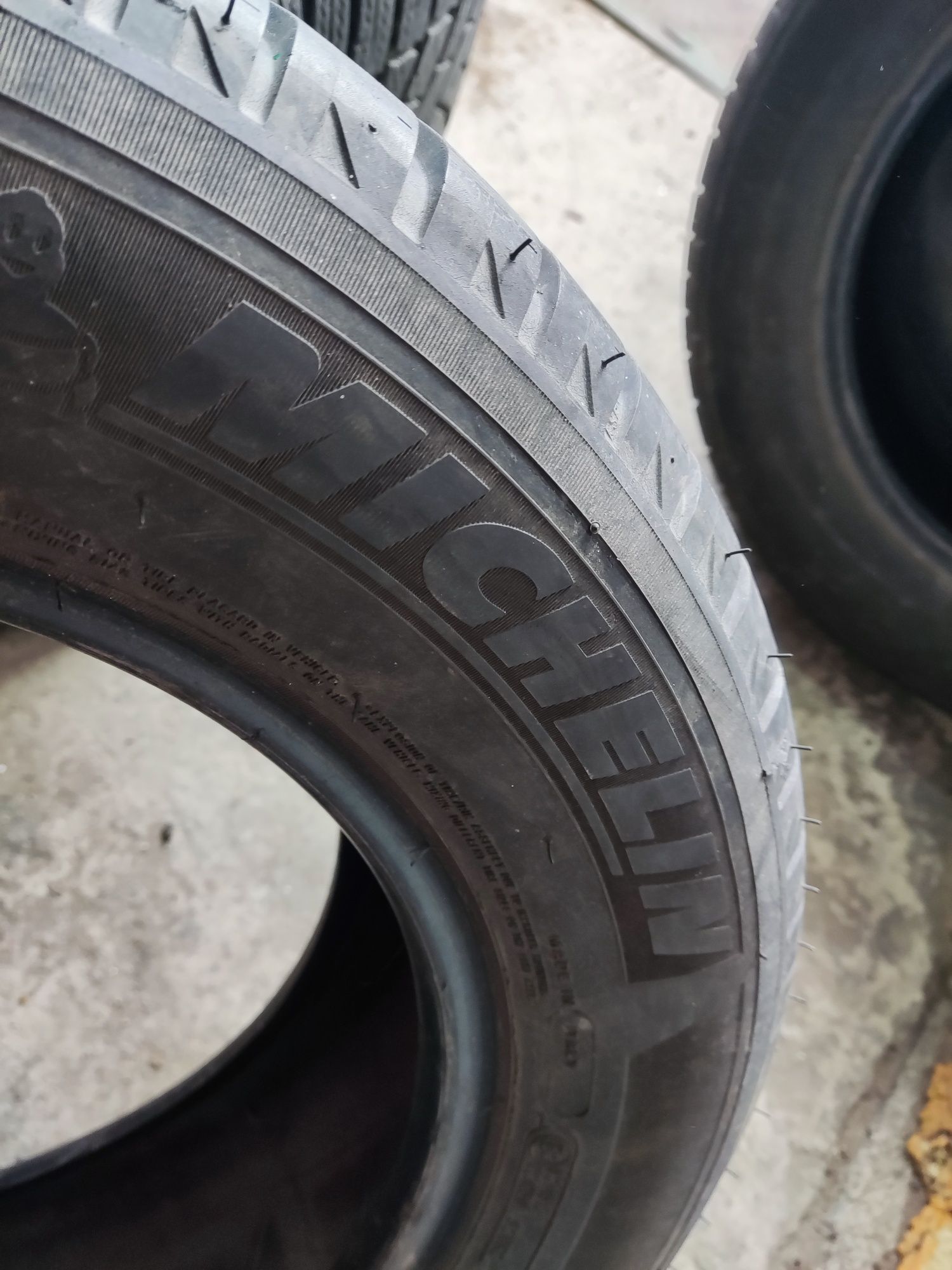205/60/15 Michelin